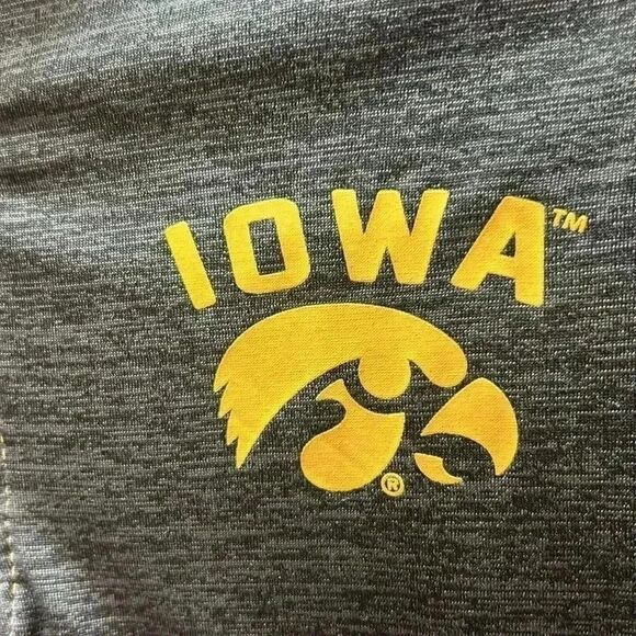 Hawkeyes Colosseum women’s large, thin, long sleeve - Picture 6 of 8